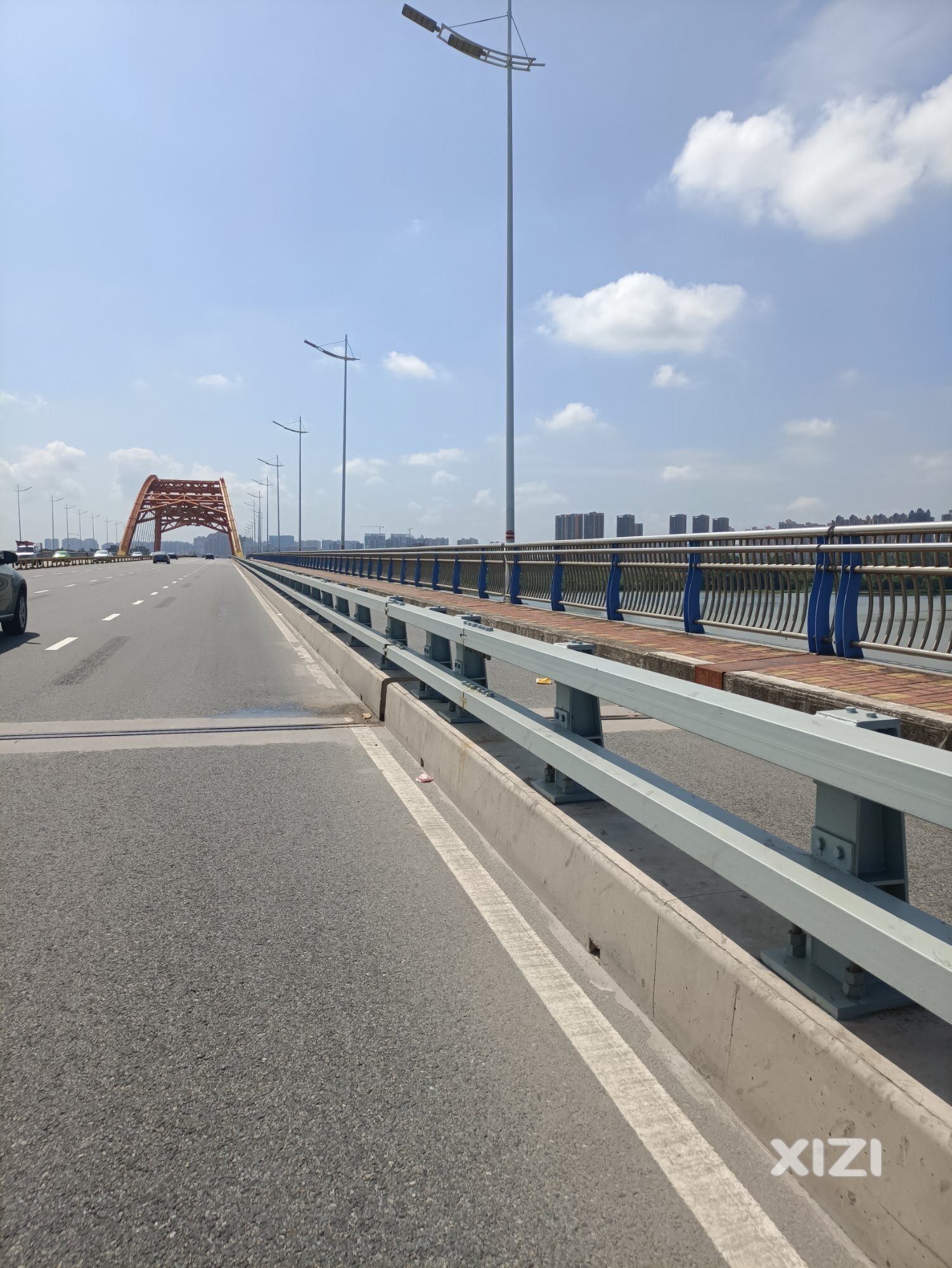 隆生大桥非机动车道没有非机动车
